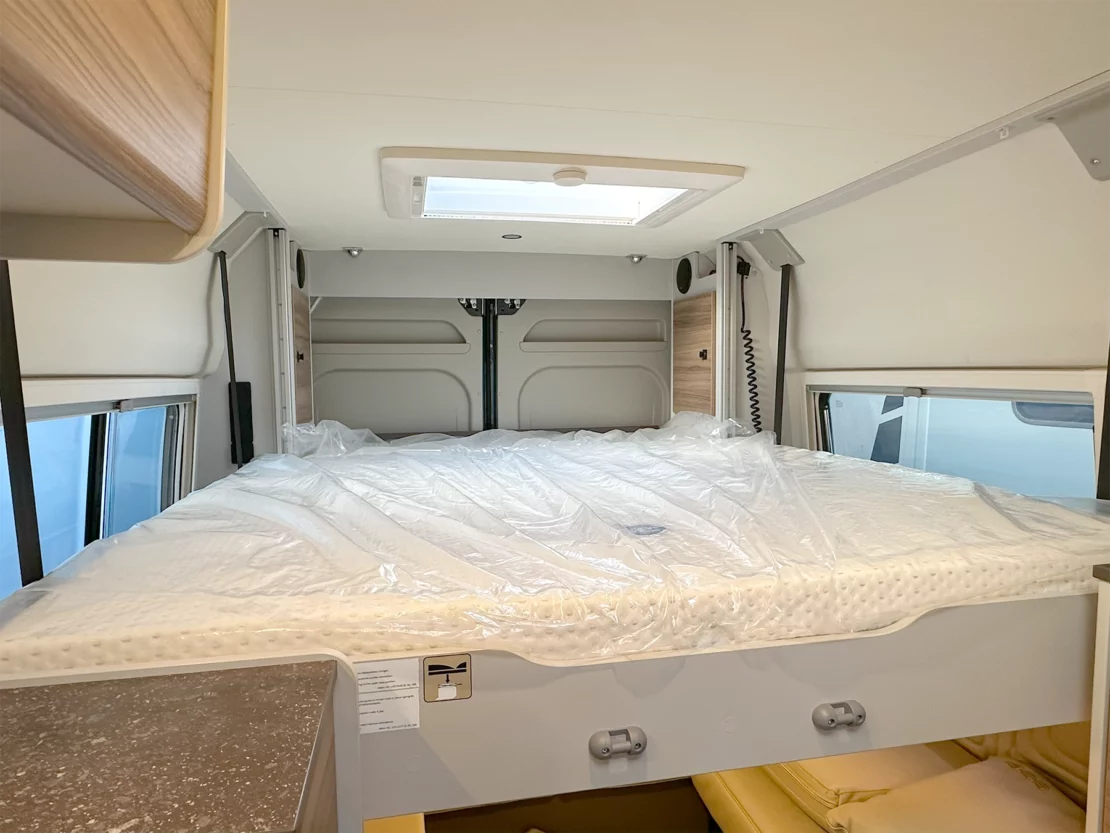 Burstner B66 644 Drop Down Bed