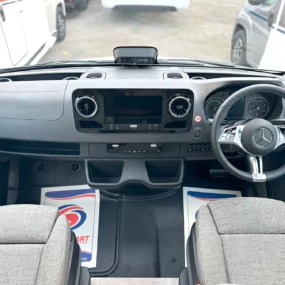 Hymer ML-T 580 4X4 Drivers Cab