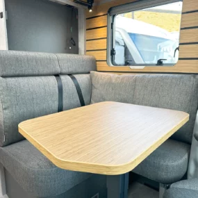 Hymer ML-T 580 4X4 Lounge Table