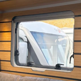 Hymer ML-T 580 4X4 Window