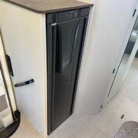 Burstner B66 744 TD Dometic Fridge Freezer