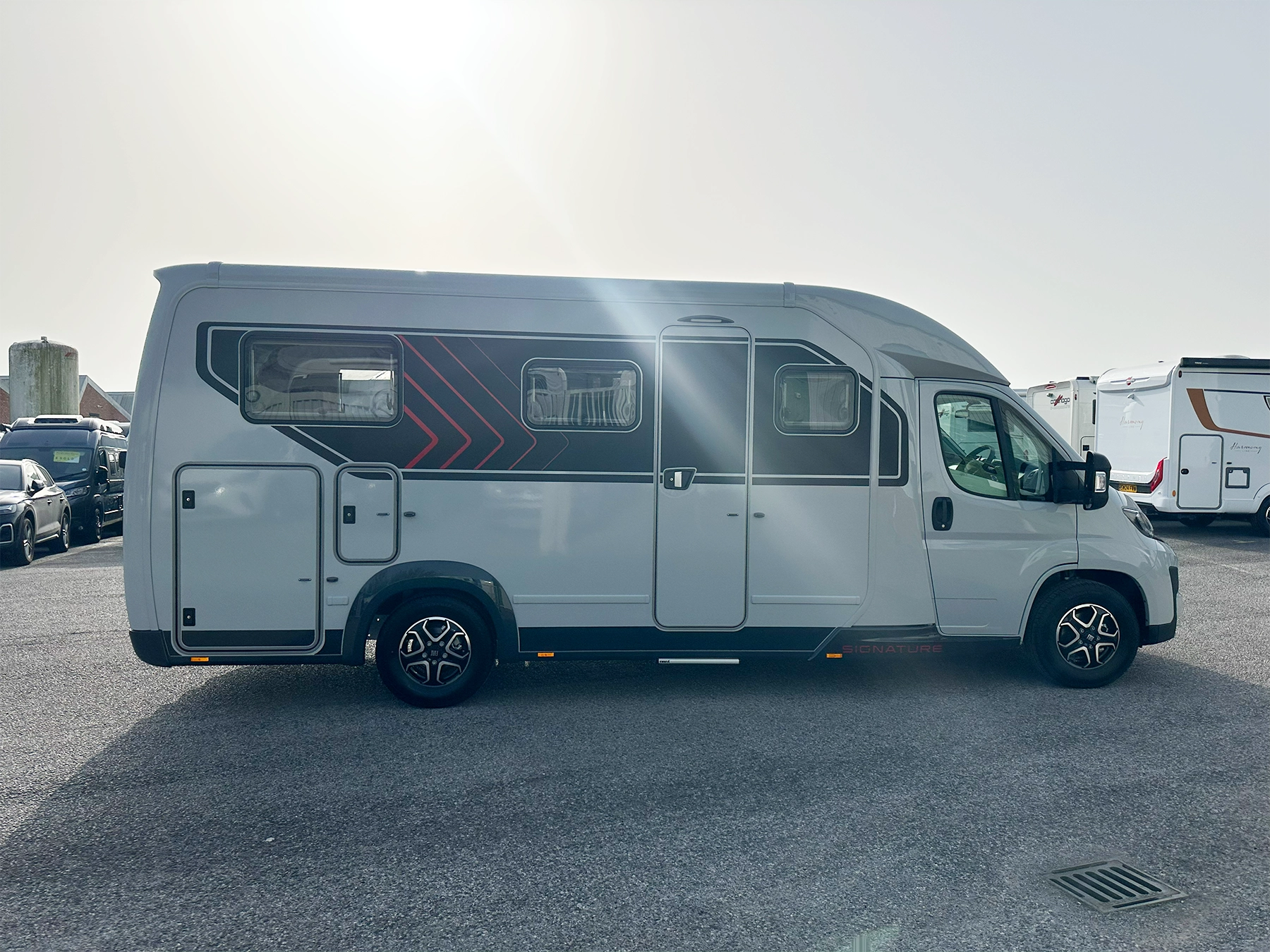 Burstner Signature 7.0 Exterior Left Side