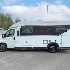 Burstner Signature 7.0 Exterior Right Side