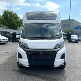 Burstner Signature 7.1 Exterior Front
