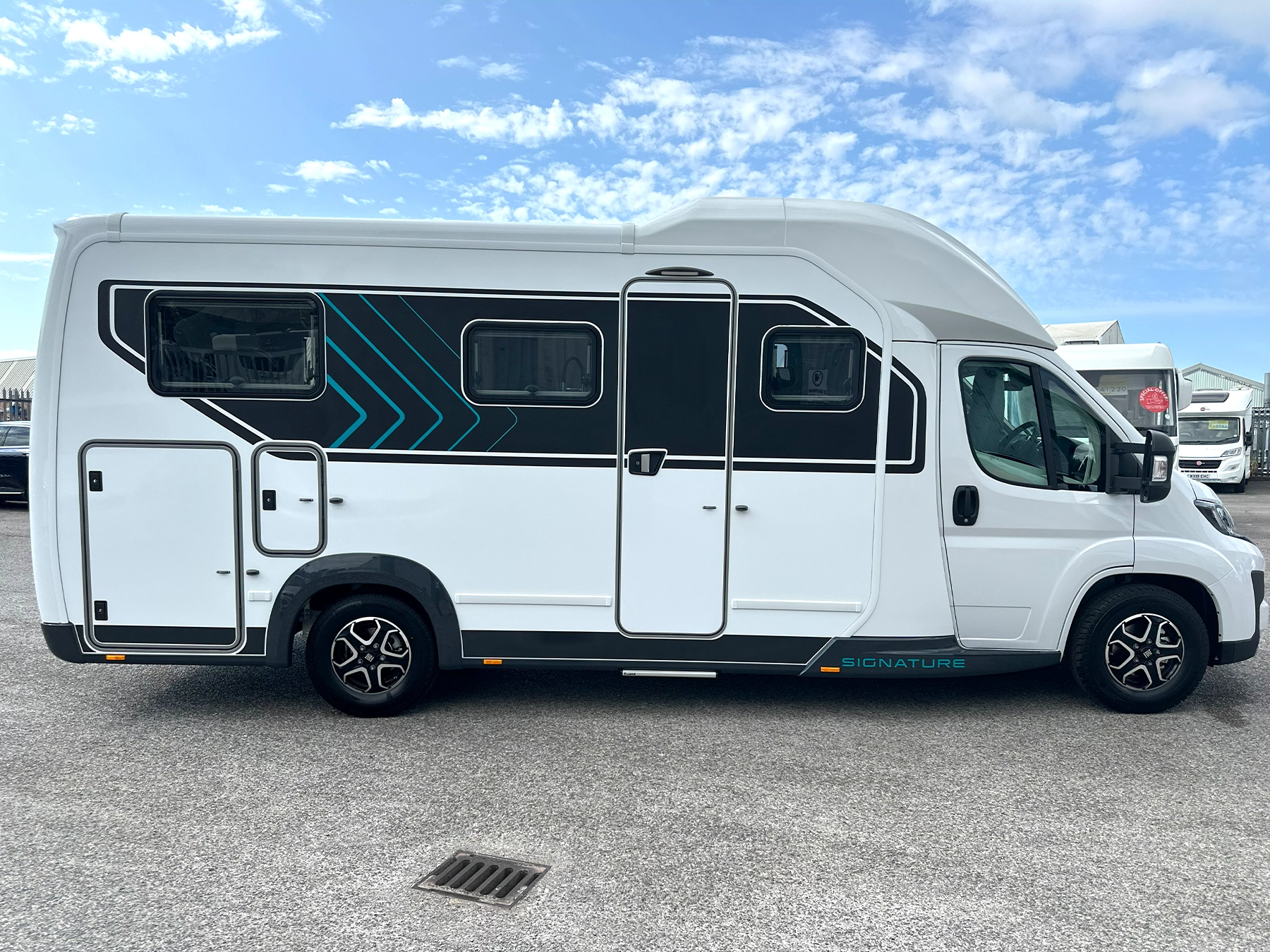 Burstner Signature 7.1 Exterior Left Side