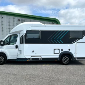 Burstner Signature 7.1 Exterior Right Side