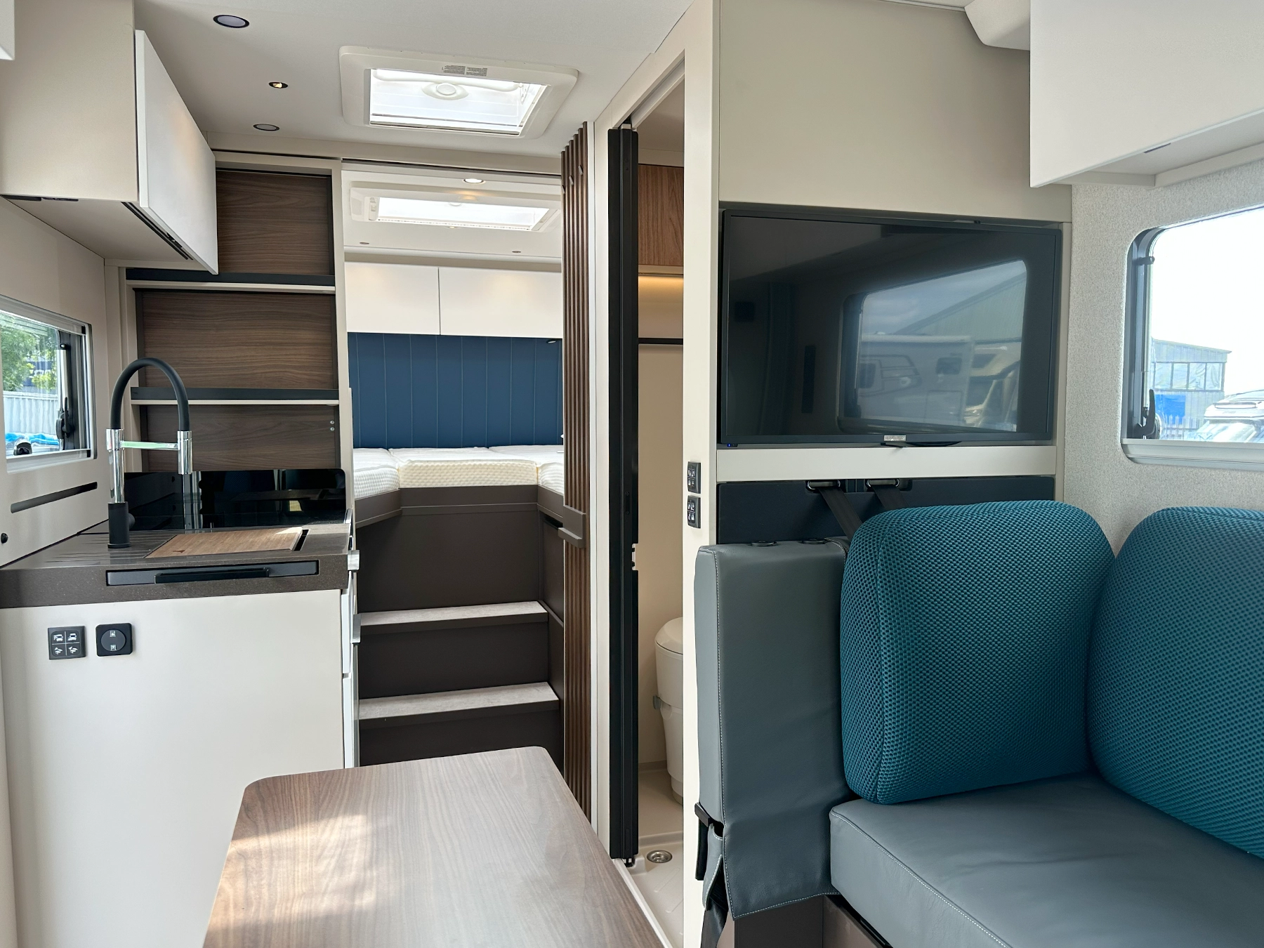 Burstner Signature 7.1 Interior