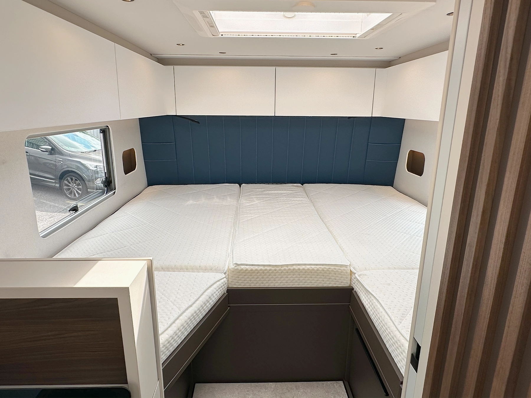 Burstner Signature 7.1 Twin Single Rear Beds