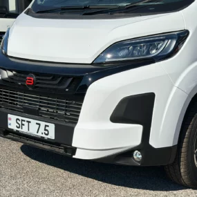Burstner Signature 7.5 Exterior Front