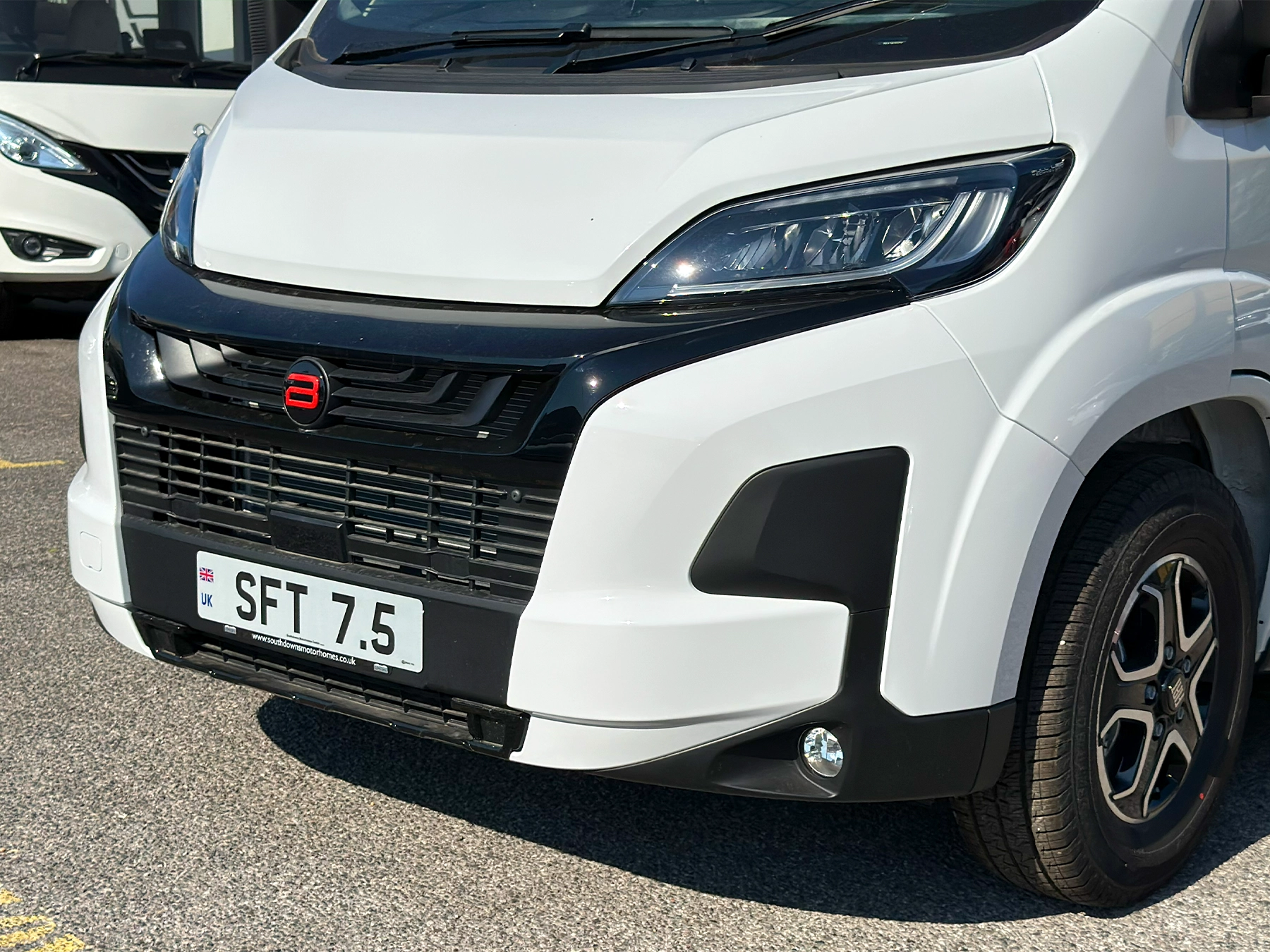 Burstner Signature 7.5 Exterior Front