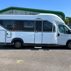 Burstner Signature 7.5 Exterior Left Side