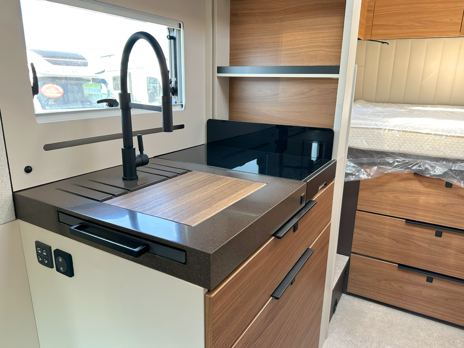Burstner Signature 7.5 Kitchen Worktop