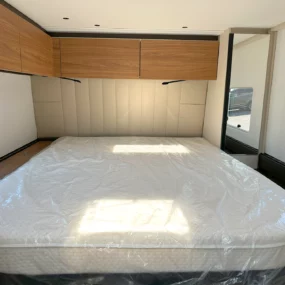 Burstner Signature 7.5 Rear Island Bed