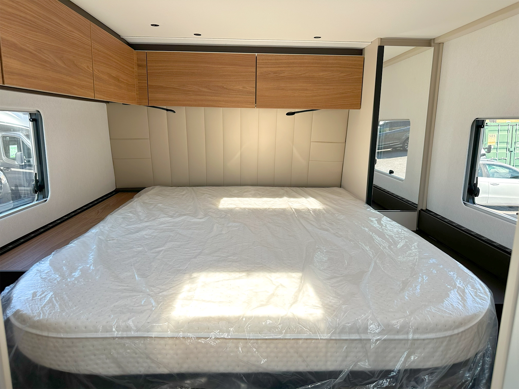 Burstner Signature 7.5 Rear Island Bed