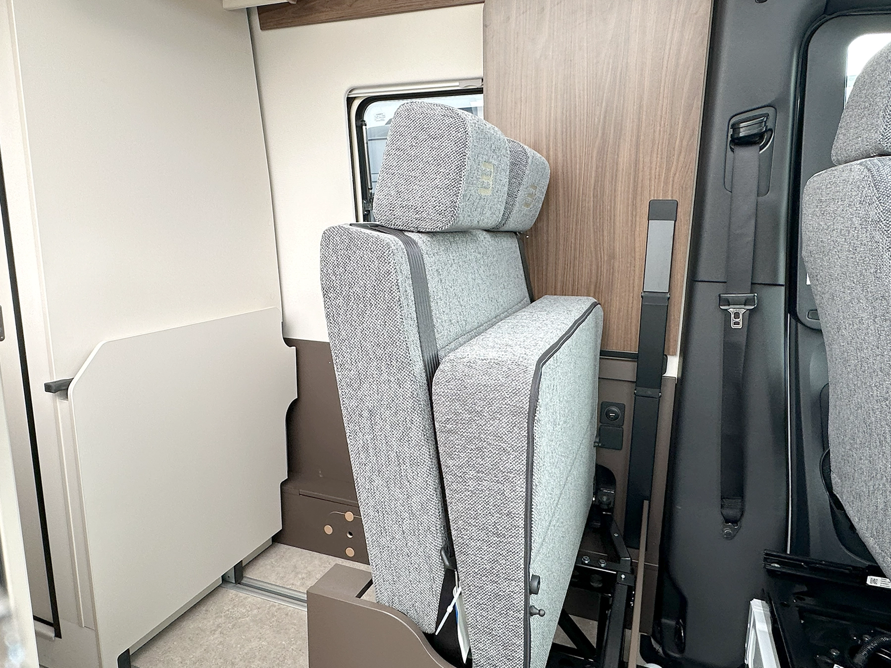 Burstner Habiton Lounge Chair Raised