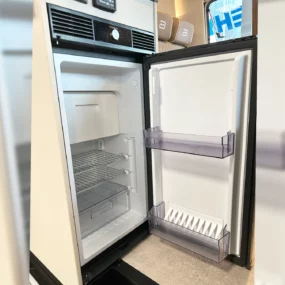 Burstner Habiton 4x4 Dometic Fridge Freezer