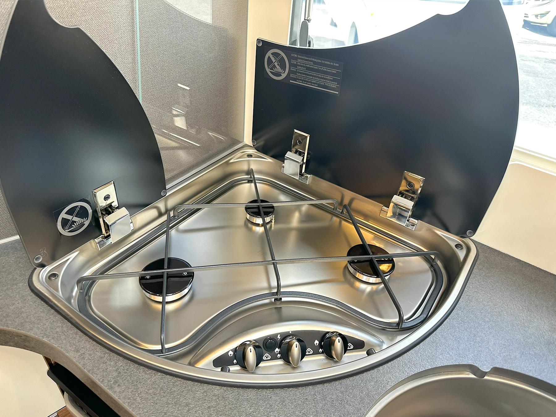 Carthago C1 Tourer T 145 RB LE Lightweight Kitchen Hob