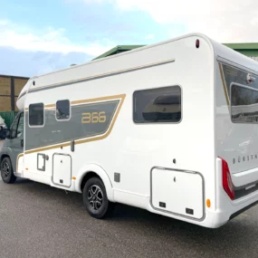 Burstner B66 744 TD Motorhome 9712 - Exterior Rear Left