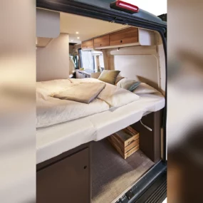 Burstner B66 Campervan 600 - Bed