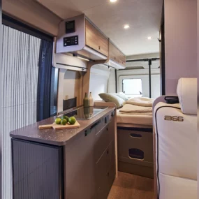 Burstner B66 Campervan 600 - Kitchen