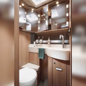 Carthago C1 Tourer Edition Plus T 149 Motorhome FO900020 - Washroom Toilet