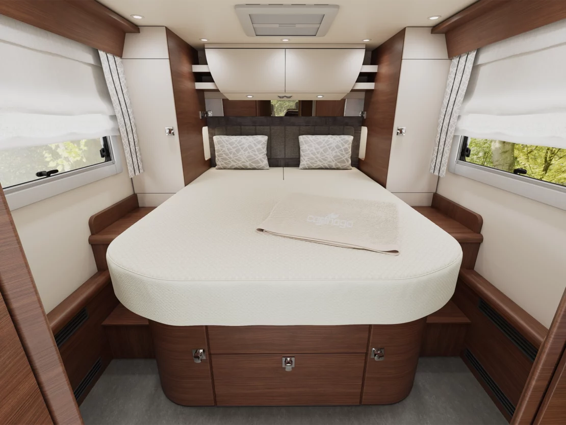 Carthago Chic C-line I 50 QB L Motorhome FO900090 - Bedroom