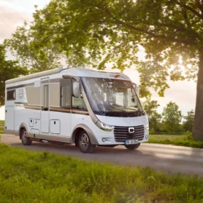 Carthago Chic C-line I 50 QB L Motorhome FO900090 - Exterior Lifestyle