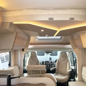 Burstner B66 690 TD Front Cab