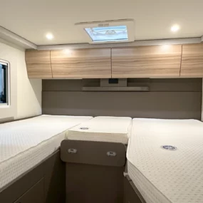 Burstner B66 690 TD Twin Single Bed