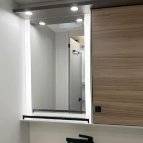 11284 Burstner B66 644 TD Bathroom Mirror & Cabinet