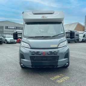 Burstner B66 684 TD Exterior Front