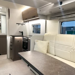 Burstner B66 684 TD Interior
