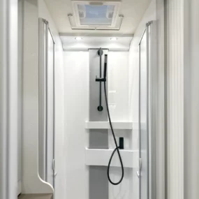 Burstner B66 684 TD Shower