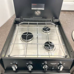 Burstner B66 744 TD Kitchen Hob
