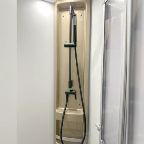 Burstner B66 744 TD Shower