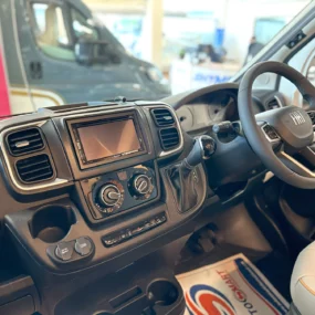 Burstner B66 744 TD Steering Wheel & Multimedia System
