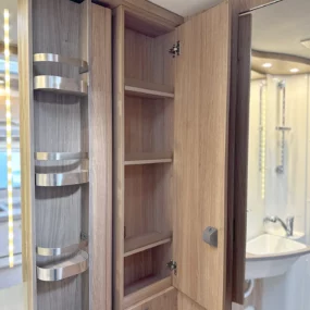 Knaus MH Sun TI 650 Bathroom Cupboard