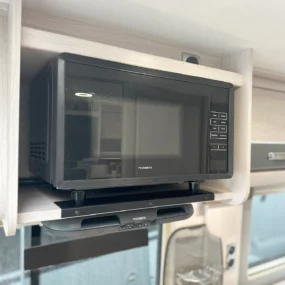 Auto-Sleeper Warwick Duo Dometic Microwave