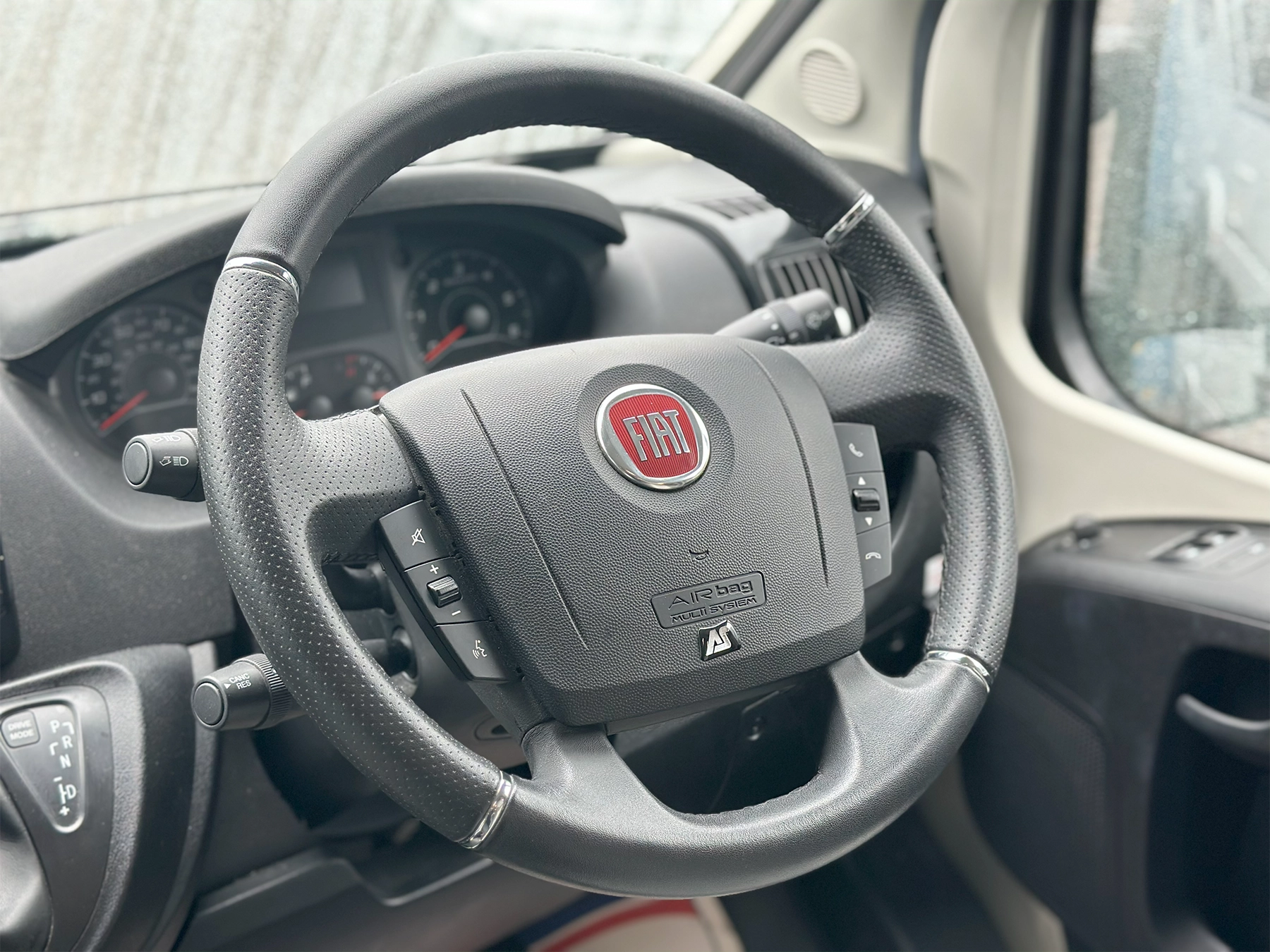 Auto-Sleeper Warwick Duo Steering Wheel