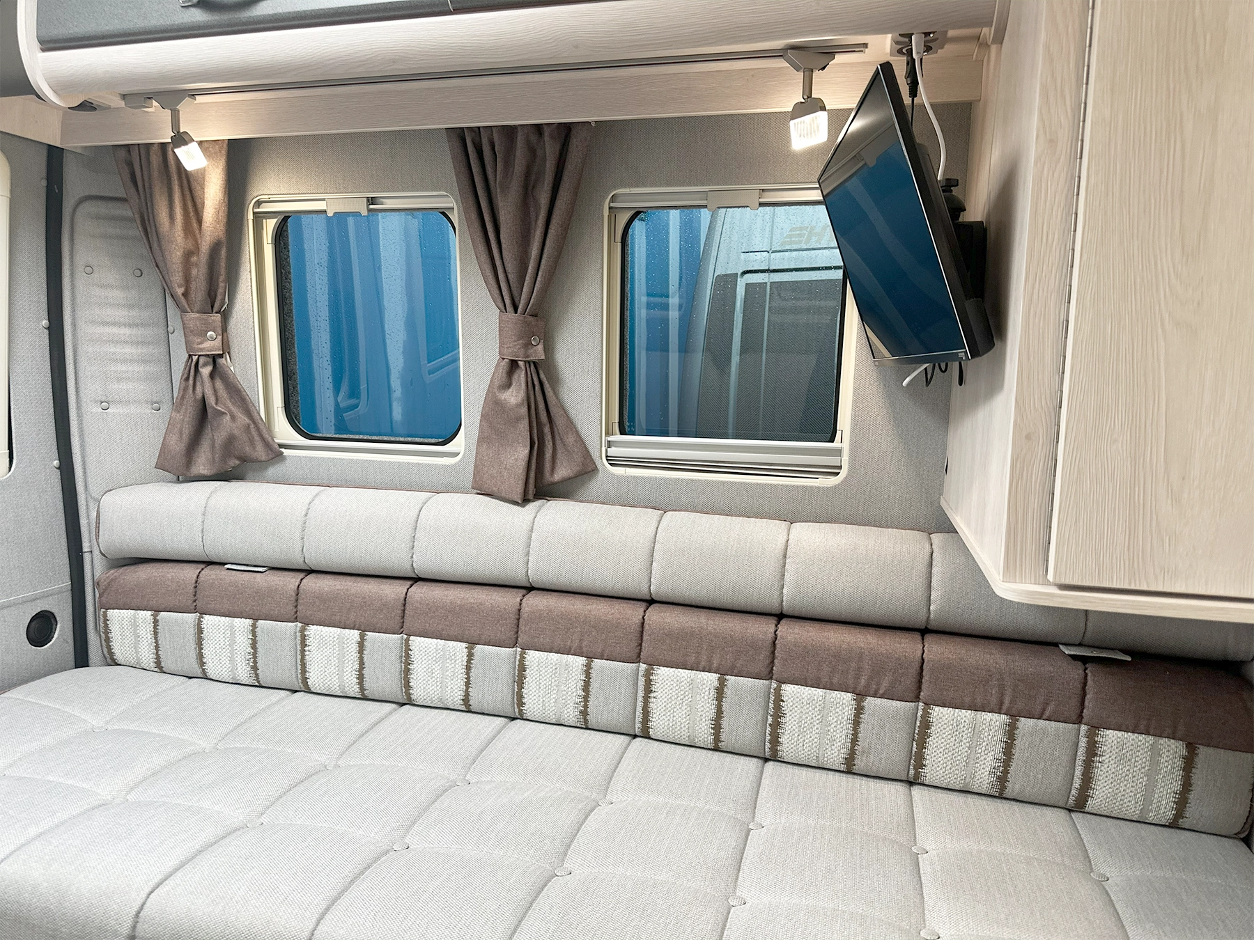 Auto-Sleeper Warwick Lounge Area