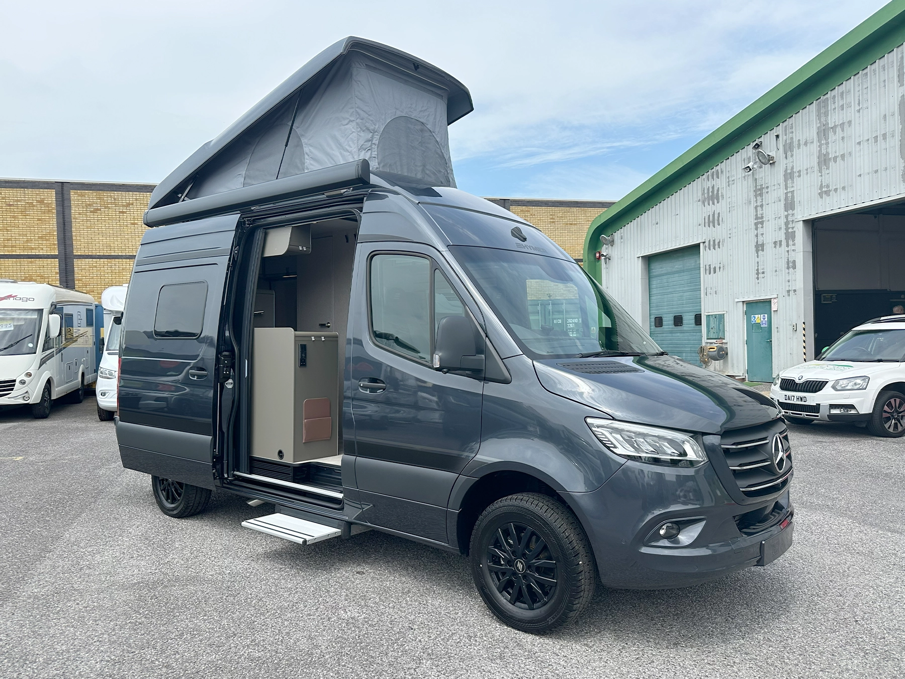 Hymer Grand Canyon S Xperience Pop Top Exterior
