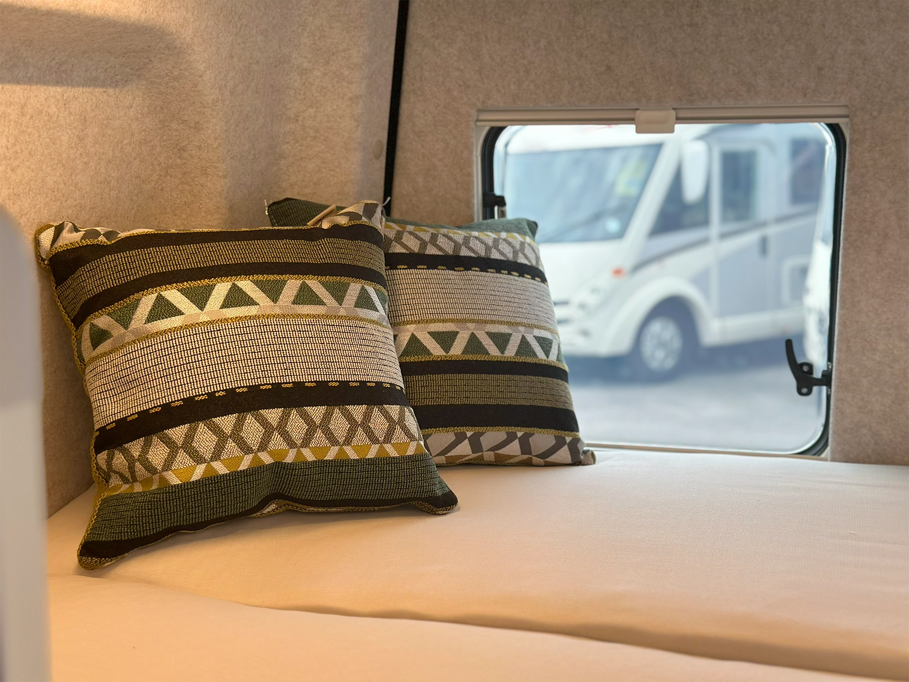 Hymer Grand Canyon S Xperience Pop Top Hymer Cushions