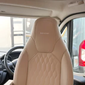 Burstner Ixeo T 680 G Drivers Seat
