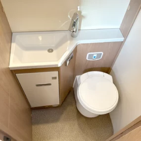 Burstner Lyseo TD 727 G Harmony Line Bathroom