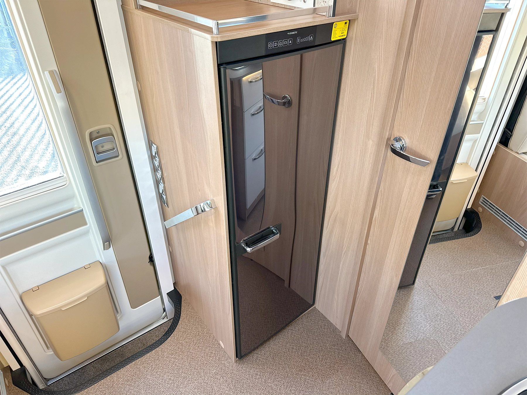 Burstner Lyseo TD 727 G Harmony Line Dometic Fridge Freezer