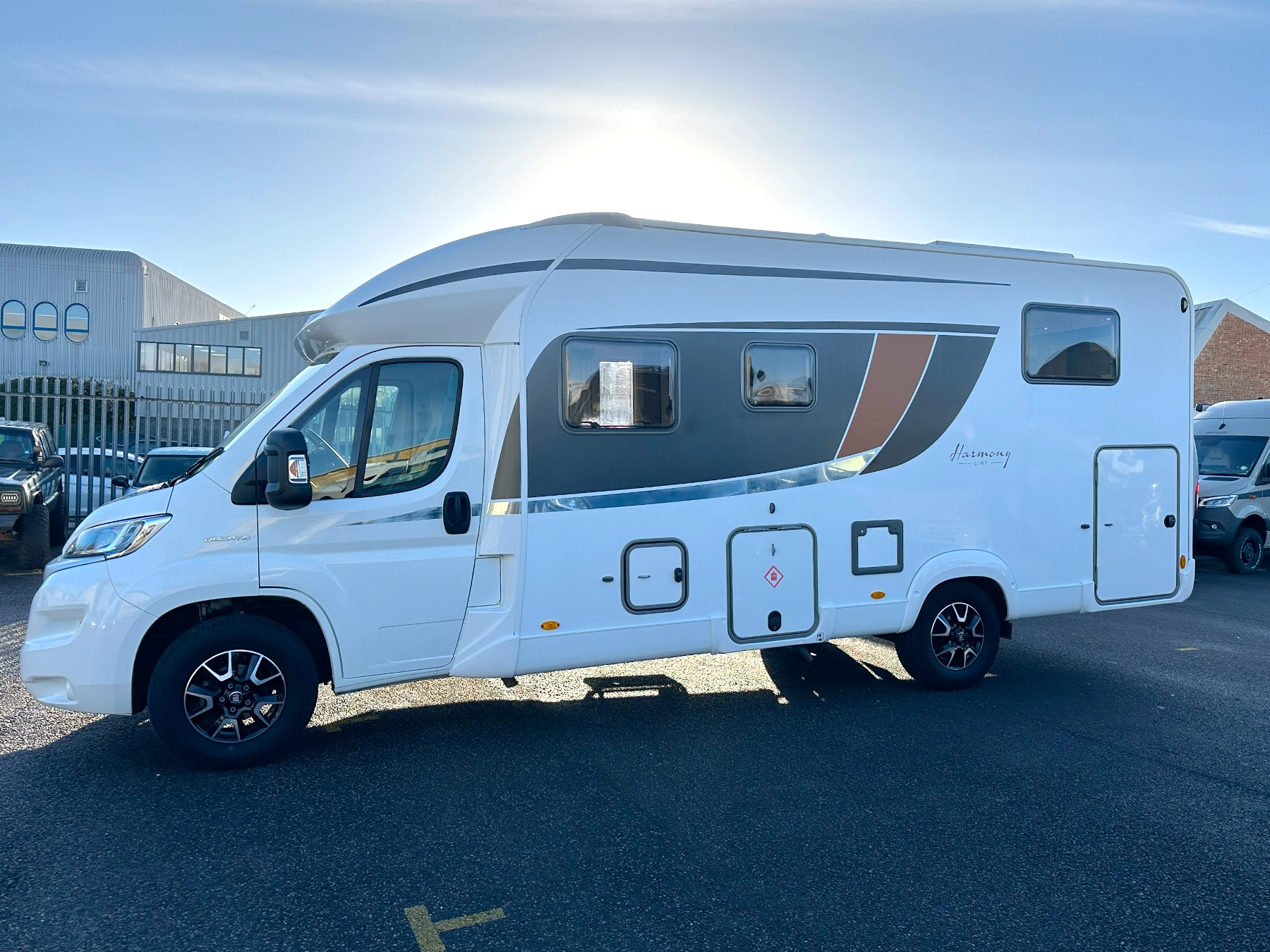 Burstner Lyseo TD 727 G Harmony Line Exterior Left Side