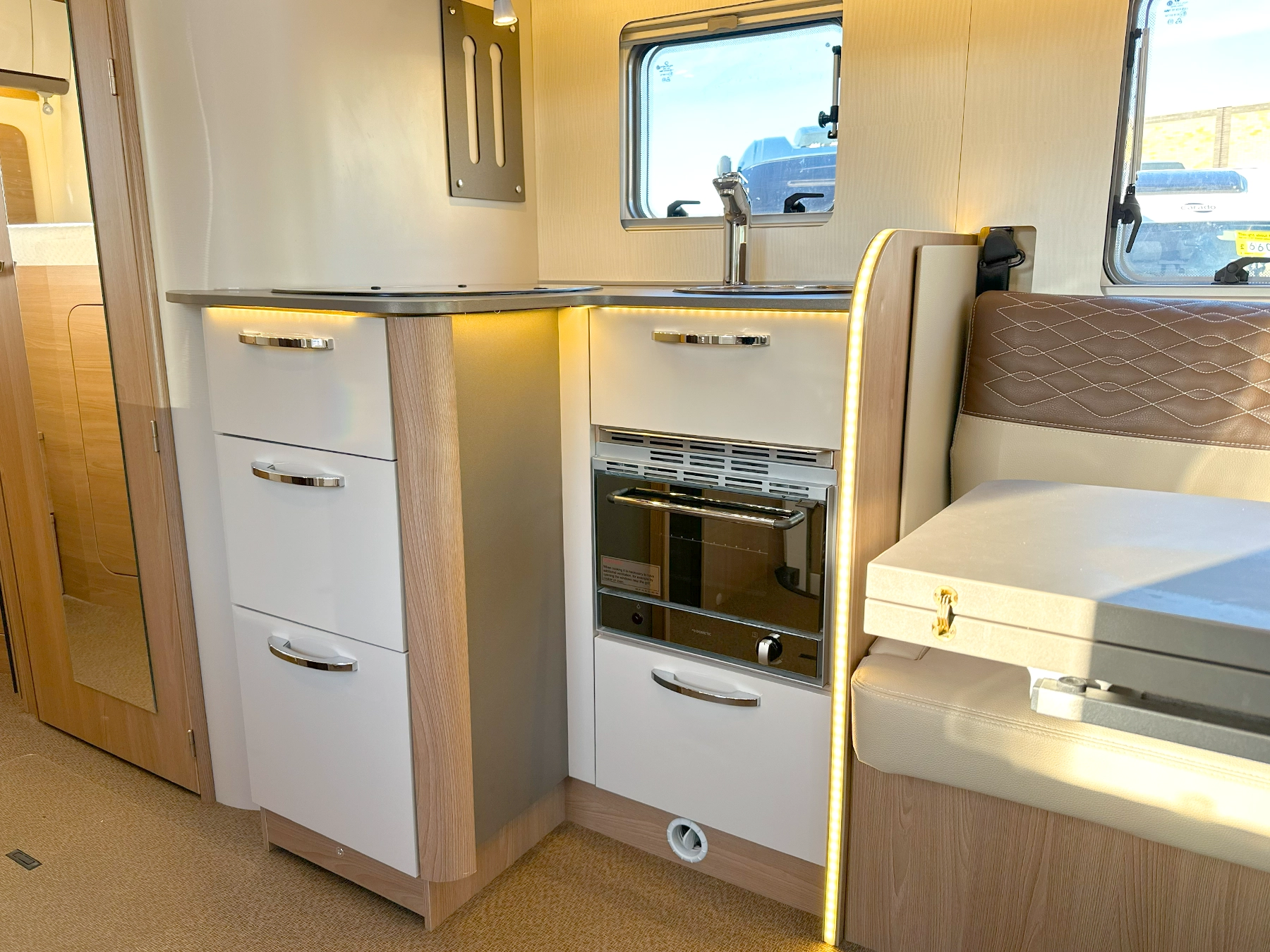 Burstner Lyseo TD 727 G Harmony Line Kitchen Area