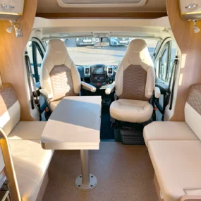 Burstner Lyseo TD 727 G Harmony Line Lounge Area