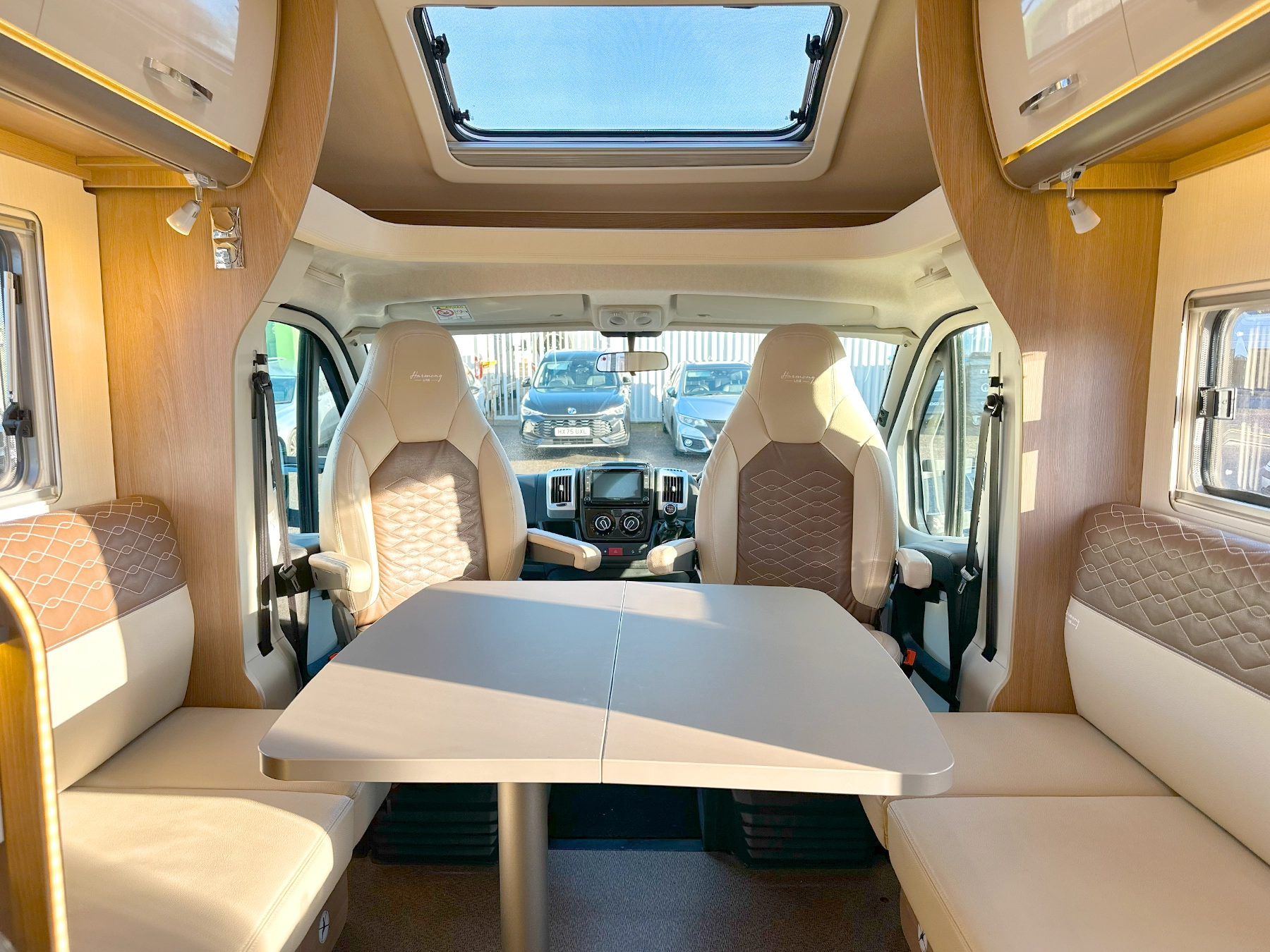 Burstner Lyseo TD 727 G Harmony Line Lounge Table