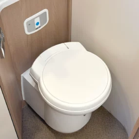 Burstner Lyseo TD 727 G Harmony Line Thetford Toilet